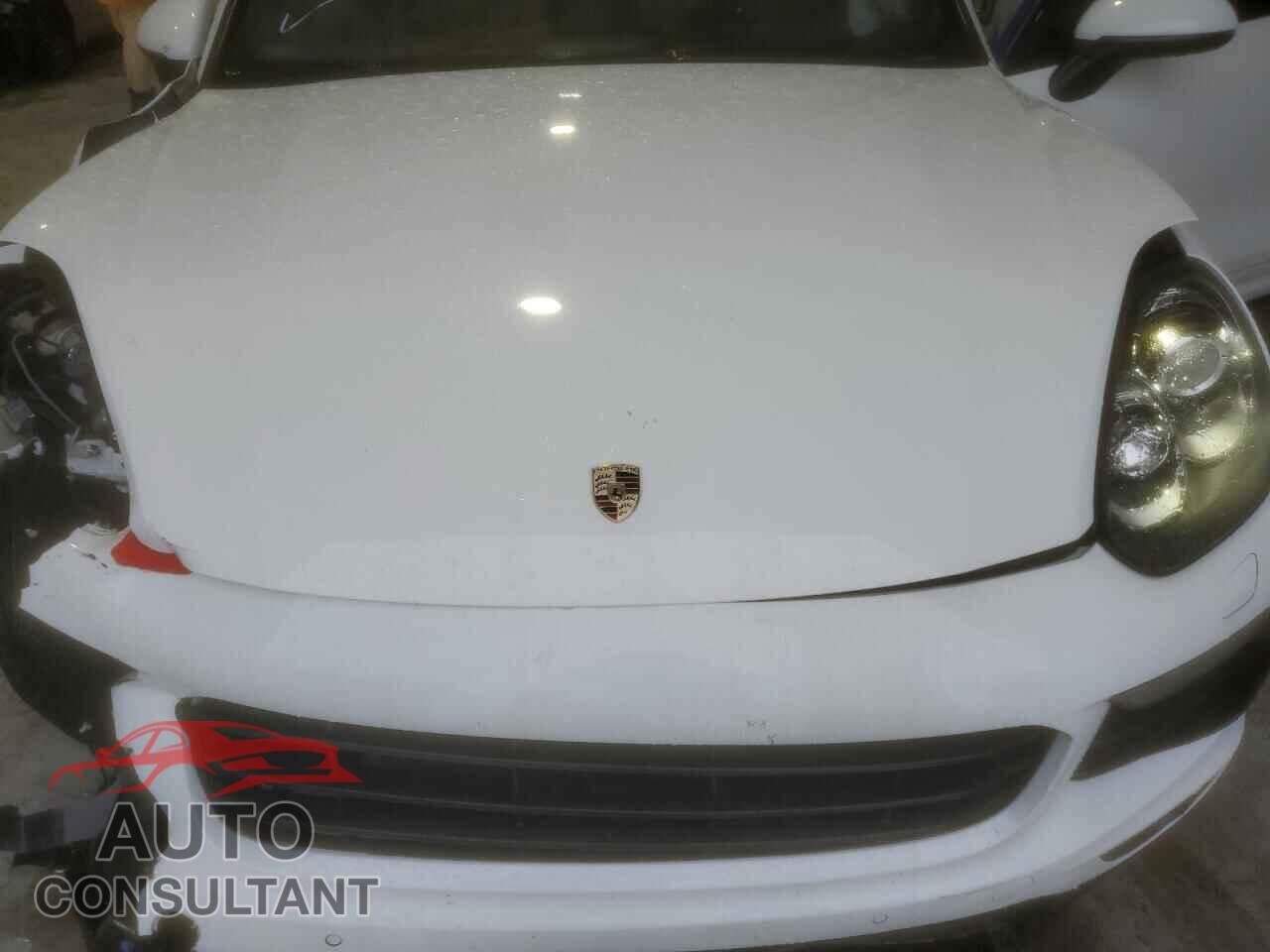 PORSCHE CAYENNE 2017 - WP1AA2A25HKA88281