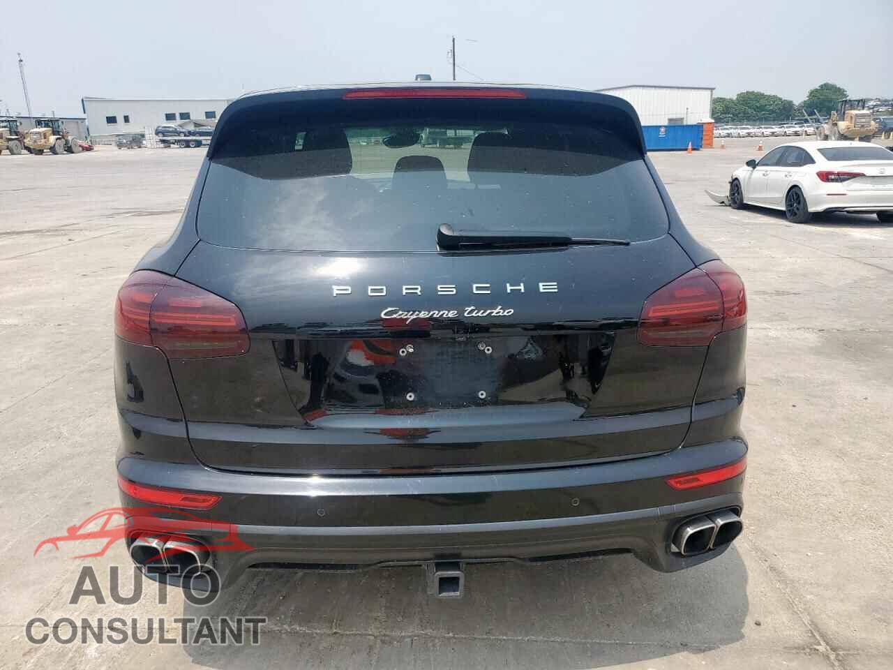 PORSCHE CAYENNE 2016 - WP1AC2A21GLA88880