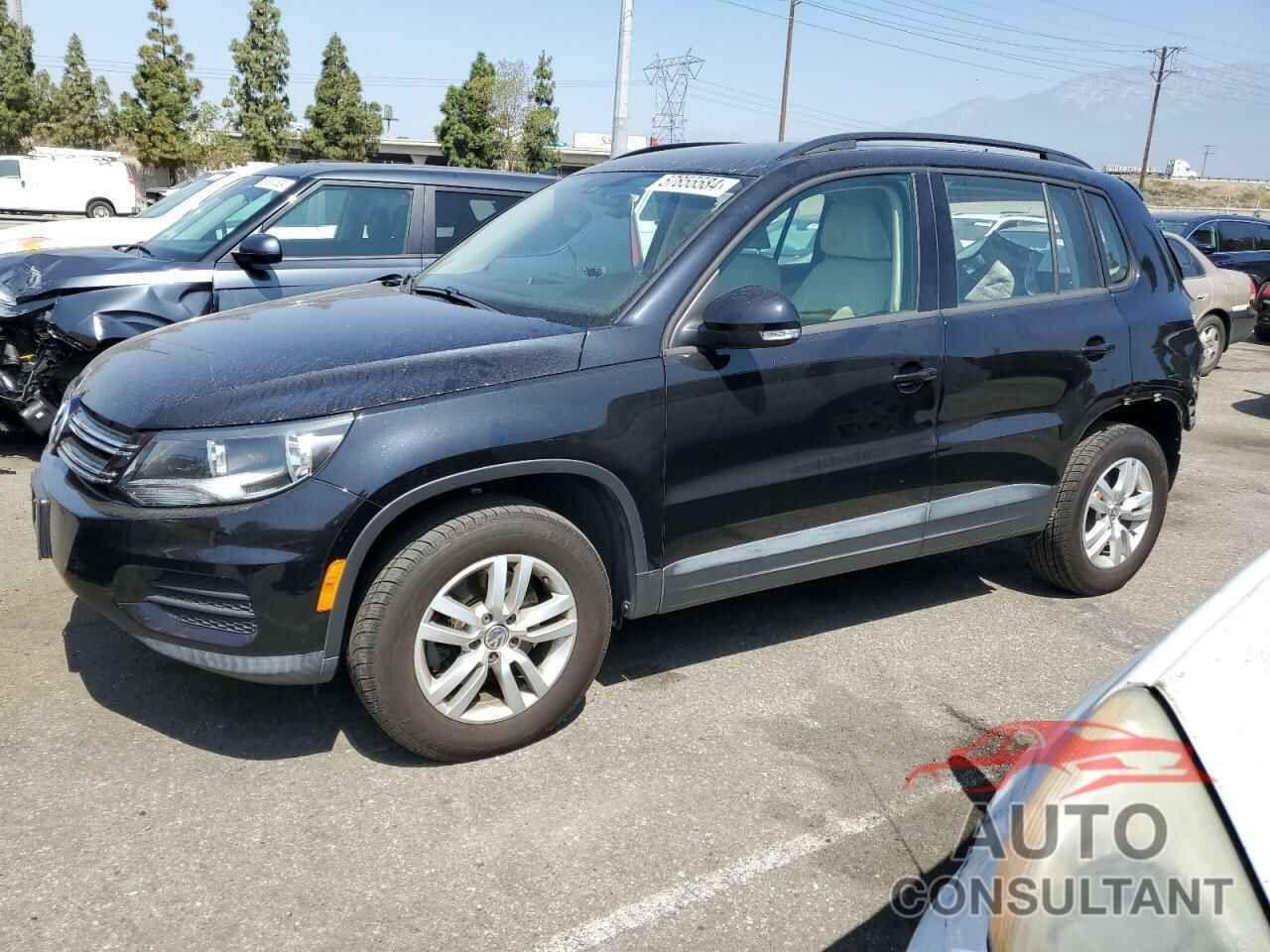 VOLKSWAGEN TIGUAN 2016 - WVGAV7AX5GW533149