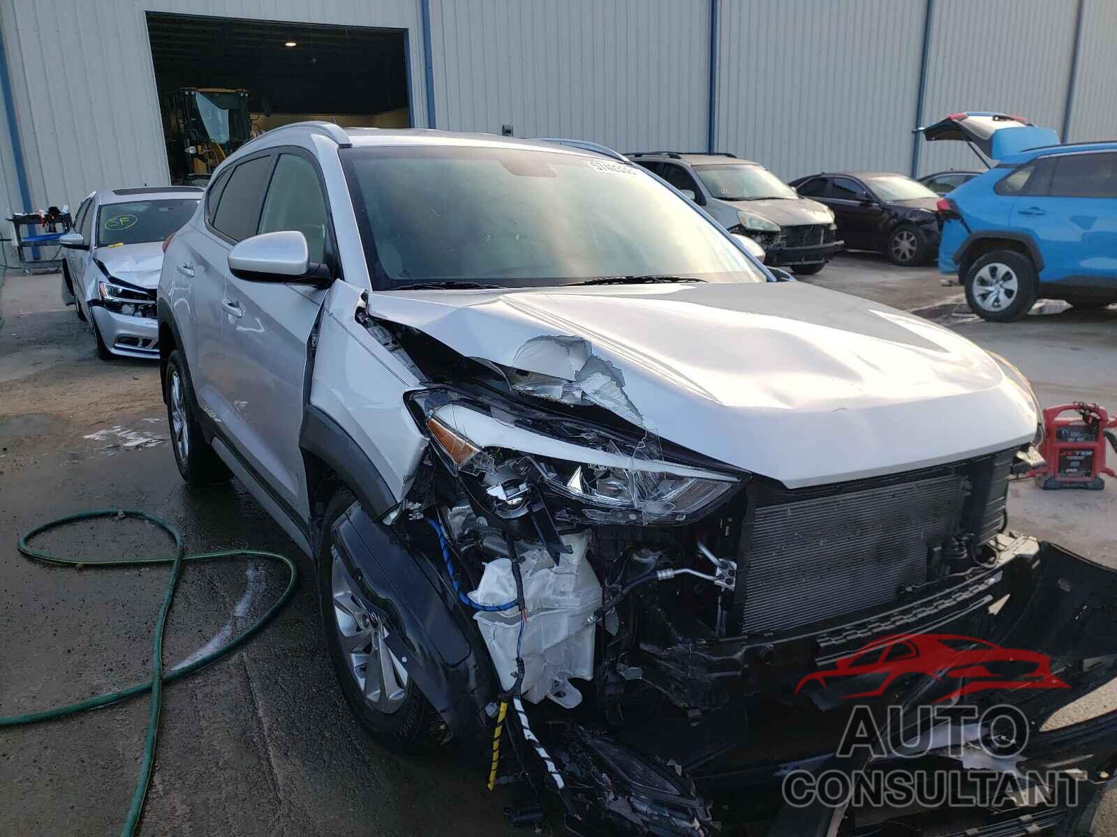 HYUNDAI TUCSON 2017 - KM8J33A41HU464817