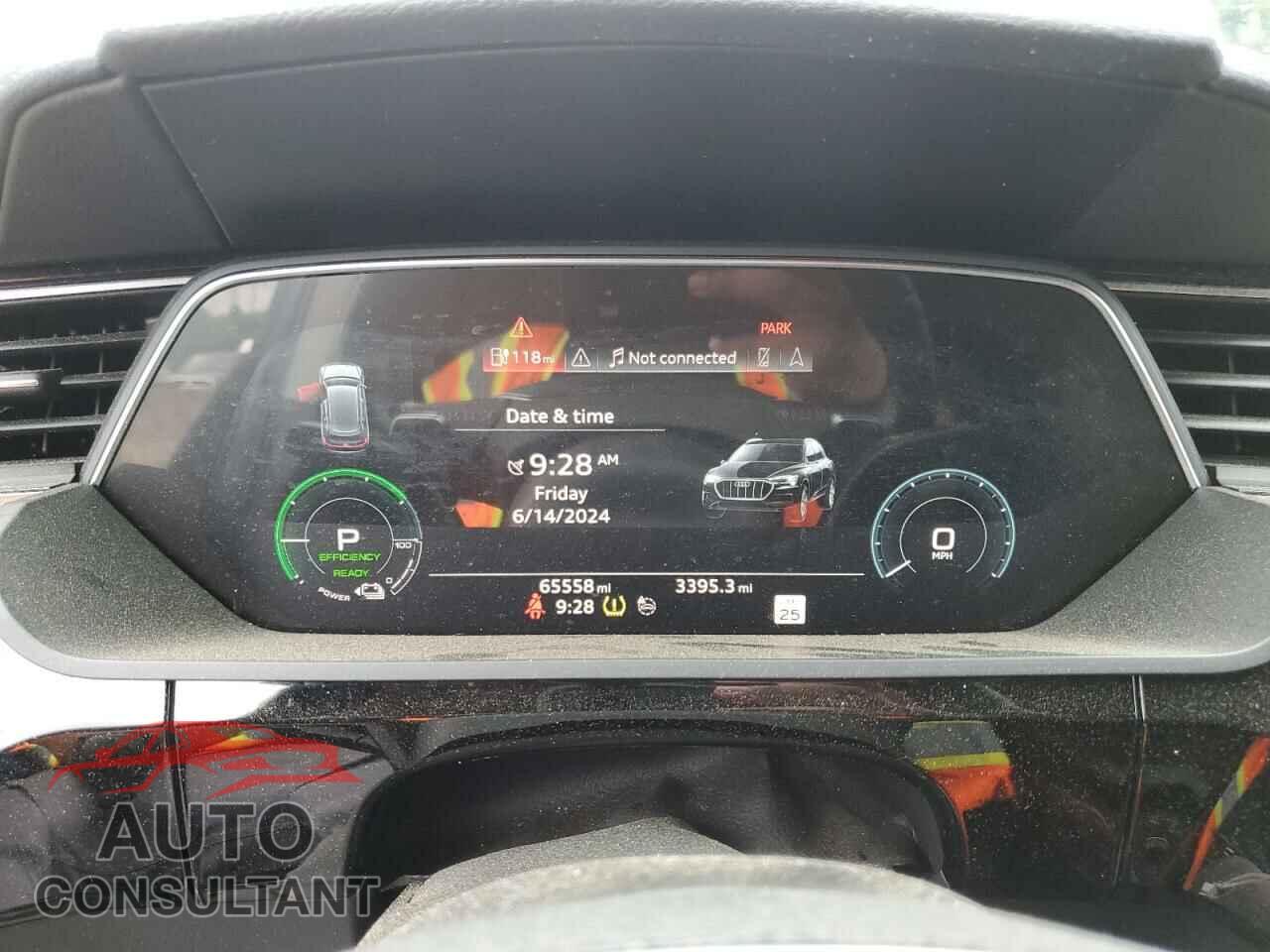 AUDI E-TRON 2019 - WA1LAAGE6KB024838