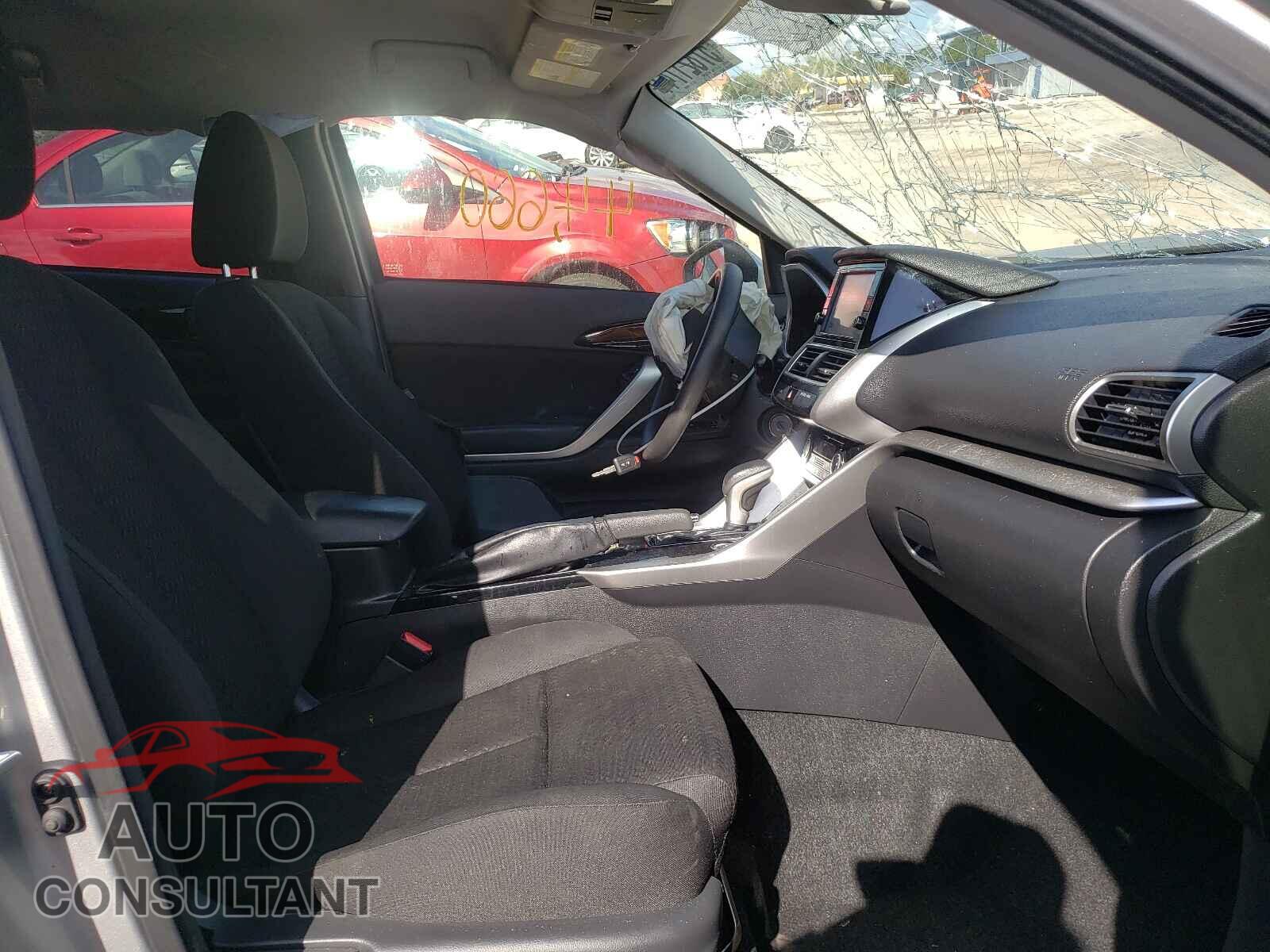 MITSUBISHI ECLIPSE 2018 - JA4AT3AA6JZ068380