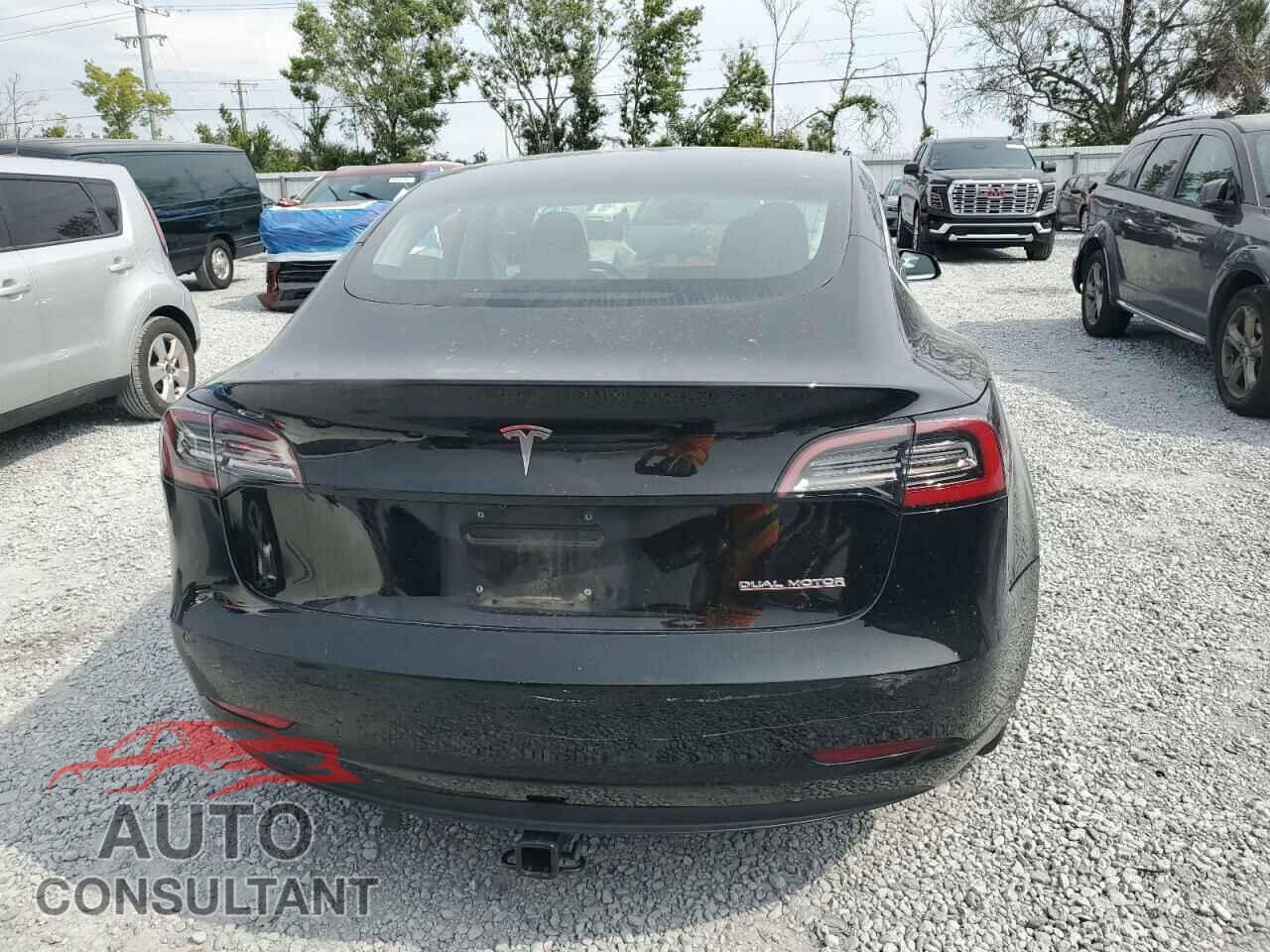 TESLA MODEL 3 2018 - 5YJ3E1EB2JF118651