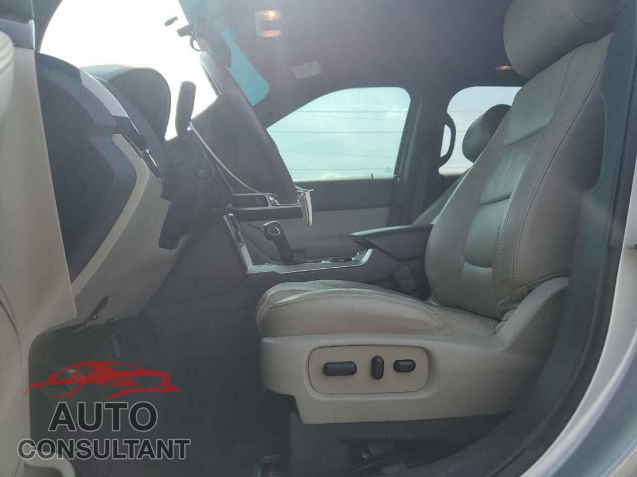 FORD EXPLORER 2015 - 1FM5K7F83FGB91057