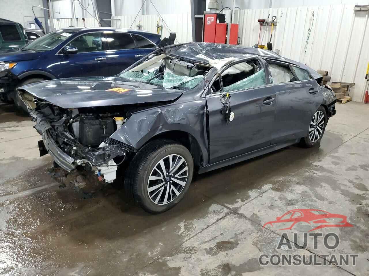SUBARU LEGACY 2019 - 4S3BNAF62K3010462