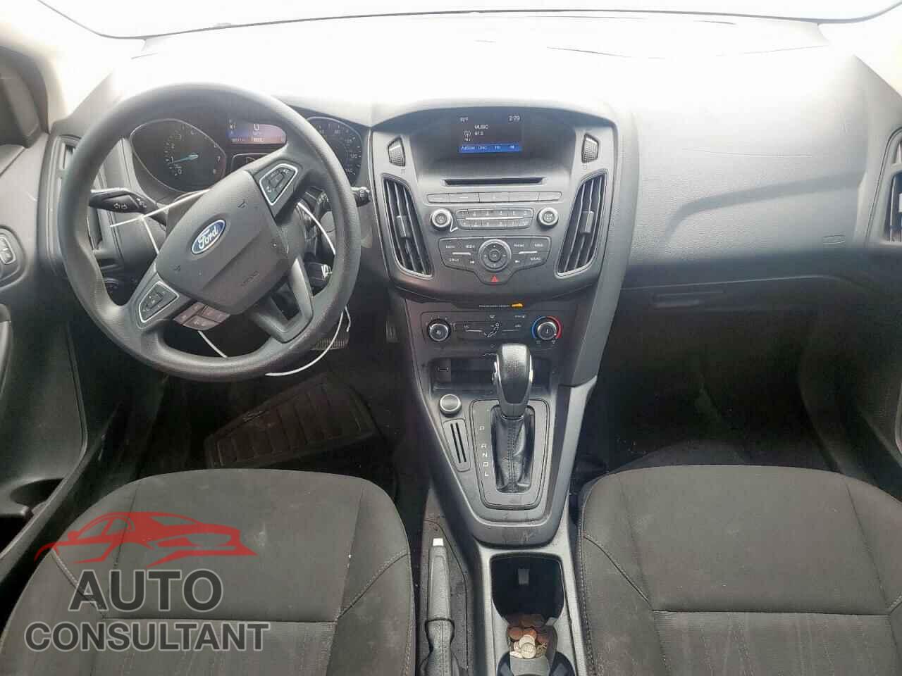 FORD FOCUS 2017 - 1FADP3K23HL216602