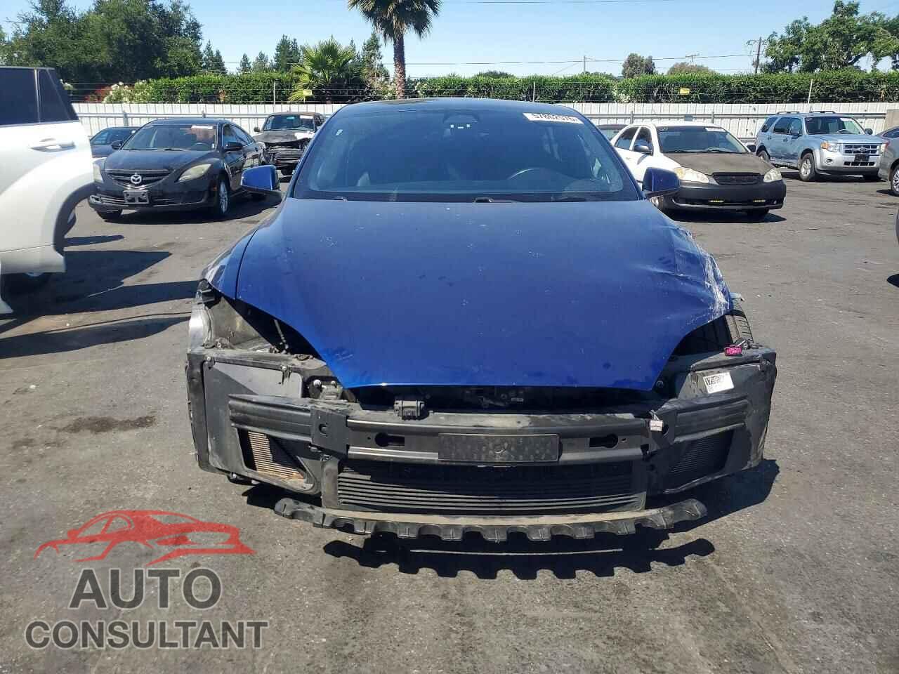 TESLA MODEL S 2017 - 5YJSA1E17HF217247