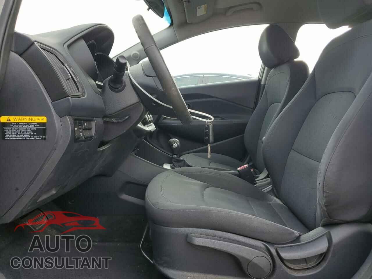 KIA RIO 2013 - KNADN4A38D6146777