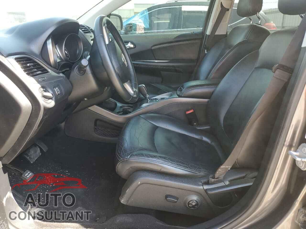 DODGE JOURNEY 2018 - 3C4PDCGG5JT491130