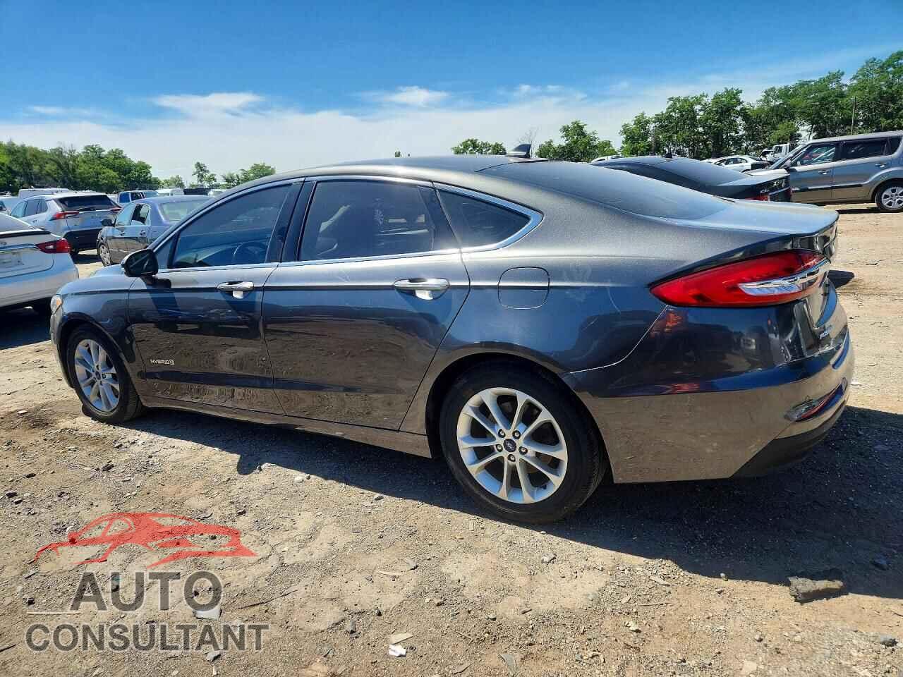 FORD FUSION 2019 - 3FA6P0MU1KR182576