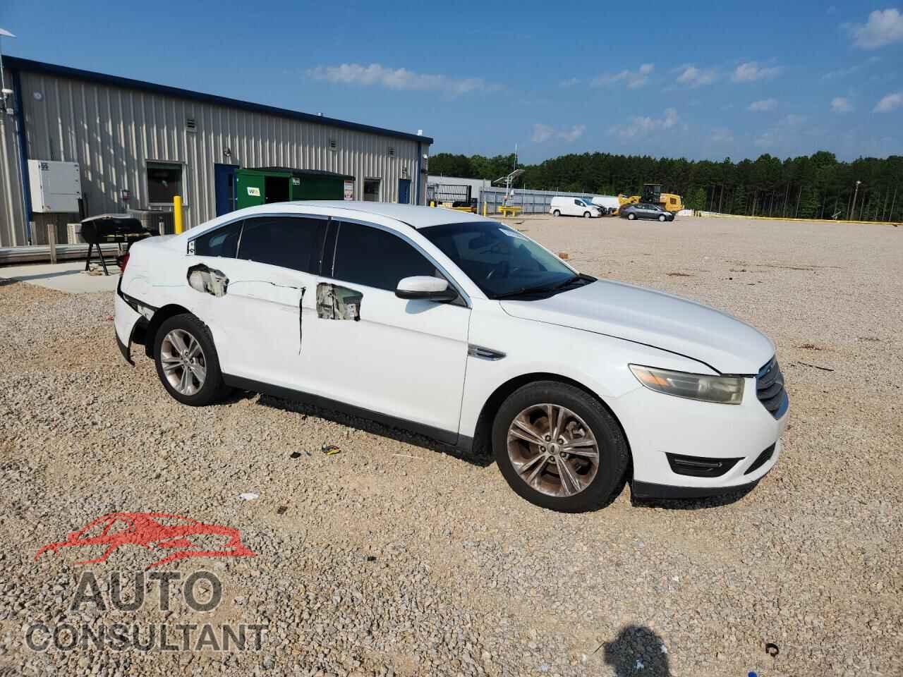 FORD TAURUS 2017 - 1FAHP2E83HG111630