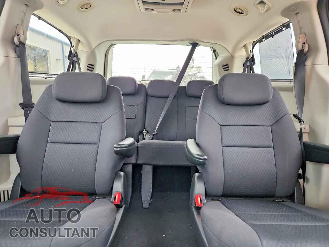 DODGE CARAVAN 2010 - 2D4RN5D13AR416675
