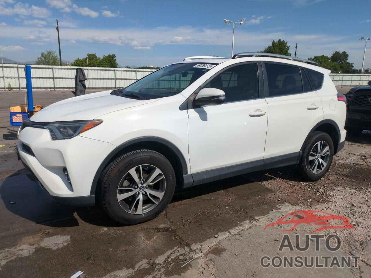 TOYOTA RAV4 2018 - JTMWFREV3JJ729915