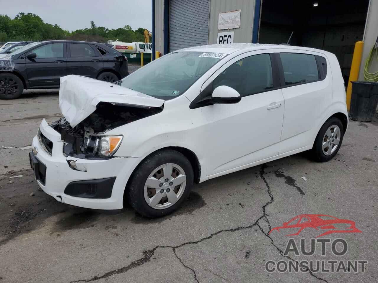 CHEVROLET SONIC 2015 - 1G1JA6SG0F4184106