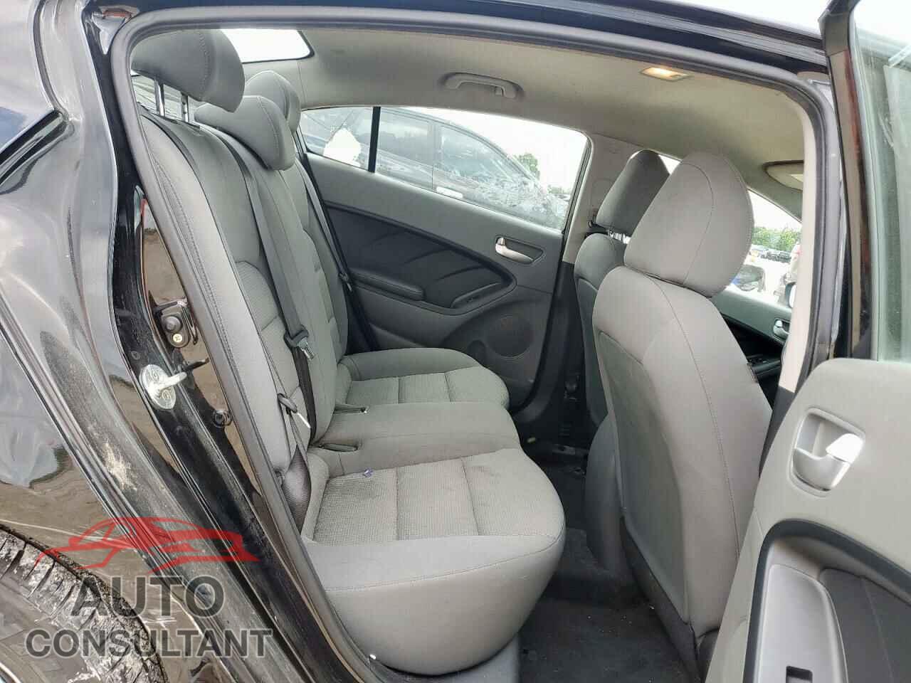 KIA FORTE 2017 - 3KPFK4A77HE084151