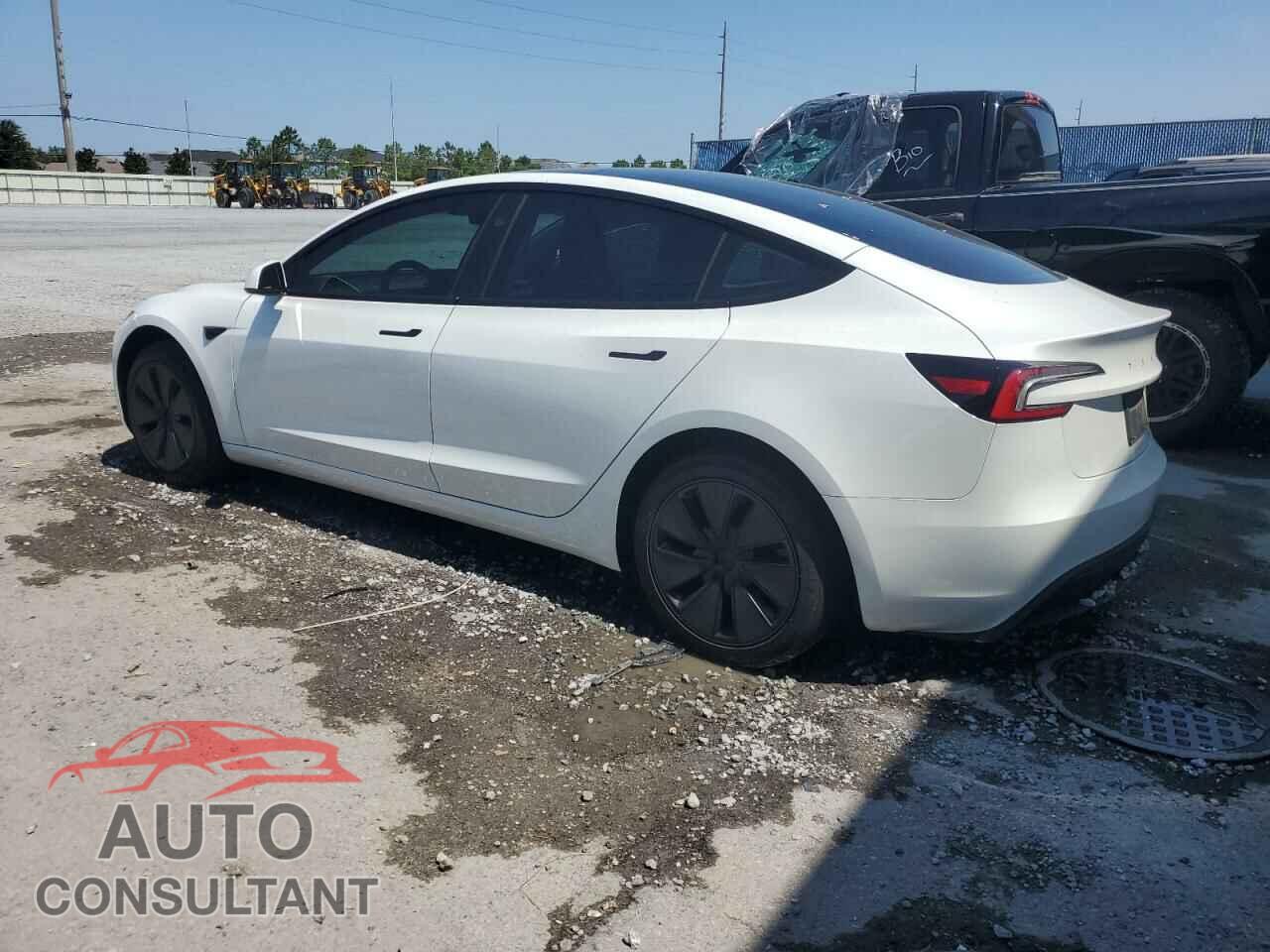 TESLA MODEL 3 2024 - 5YJ3E1EA8RF862502