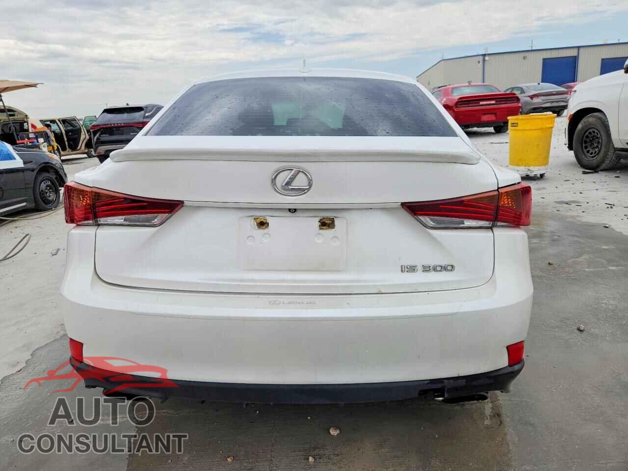 LEXUS IS 2020 - JTHAA1D29L5101577