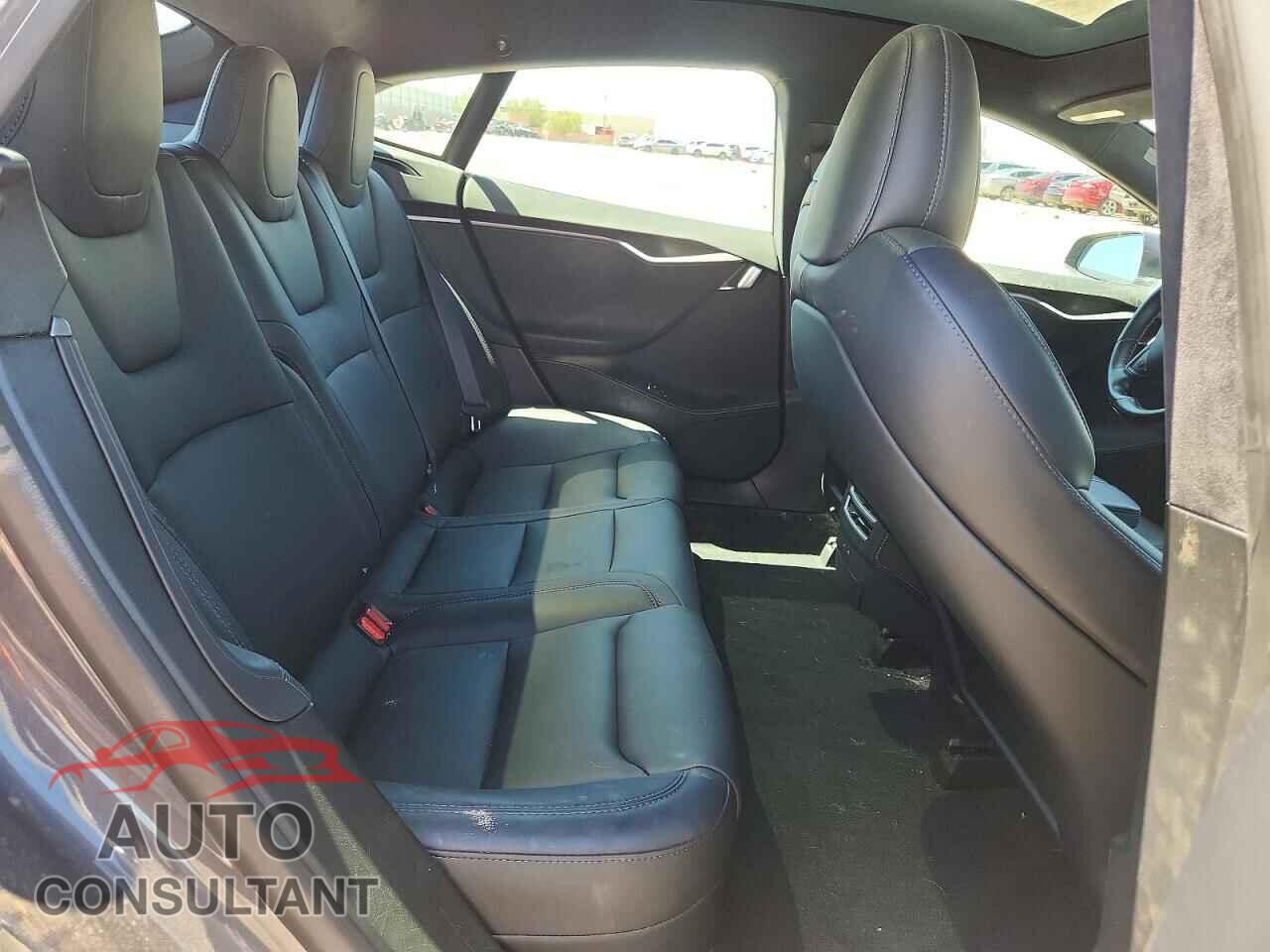 TESLA MODEL S 2021 - 5YJSA1E20MF427773