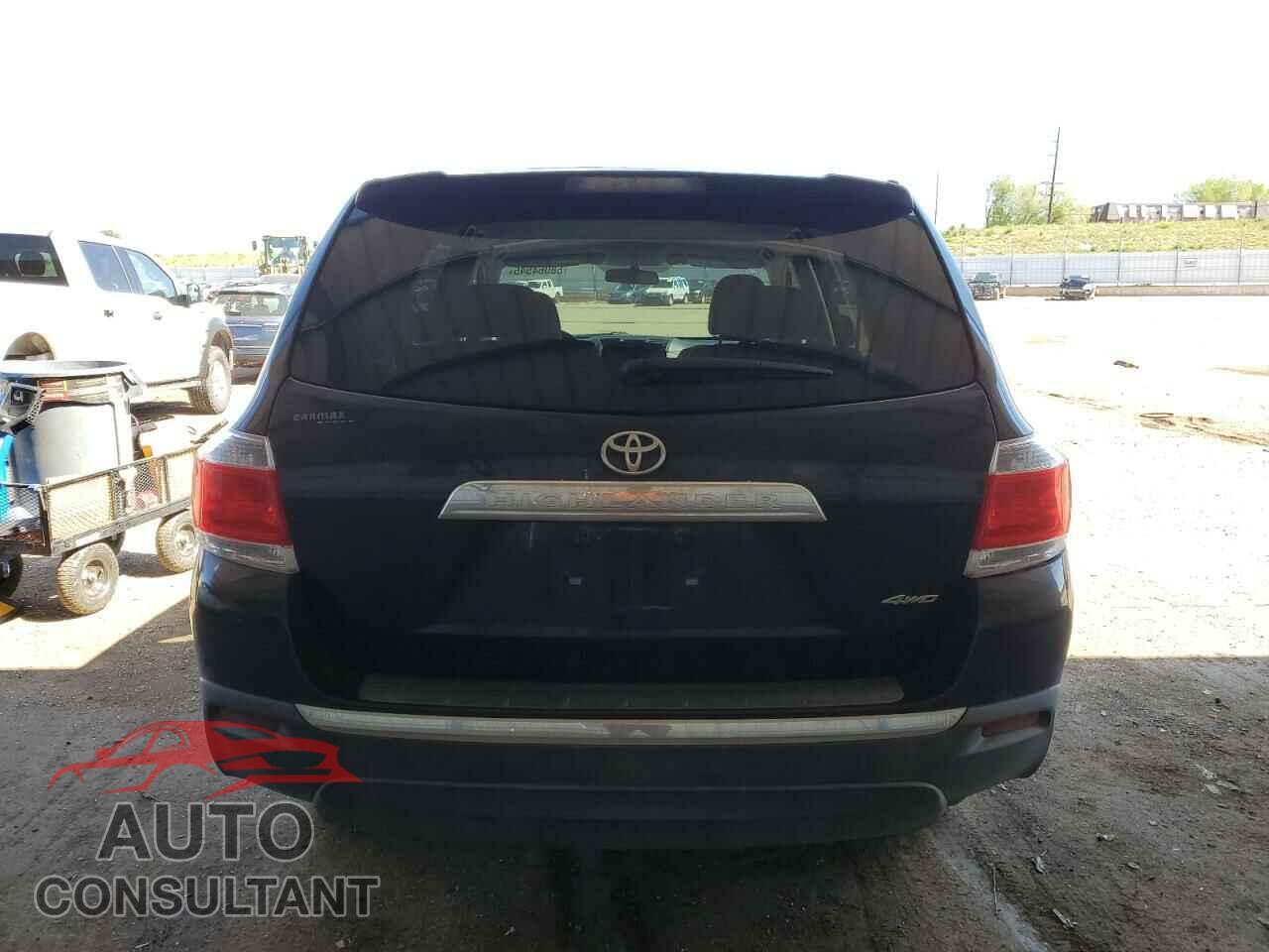 TOYOTA HIGHLANDER 2013 - 5TDBK3EH8DS196713