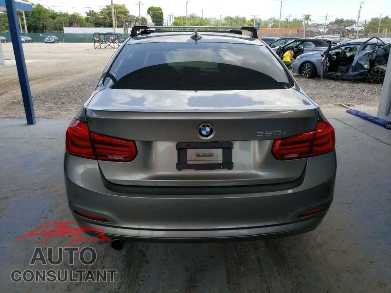 BMW 3 SERIES 2016 - WBA8E1G59GNU10768