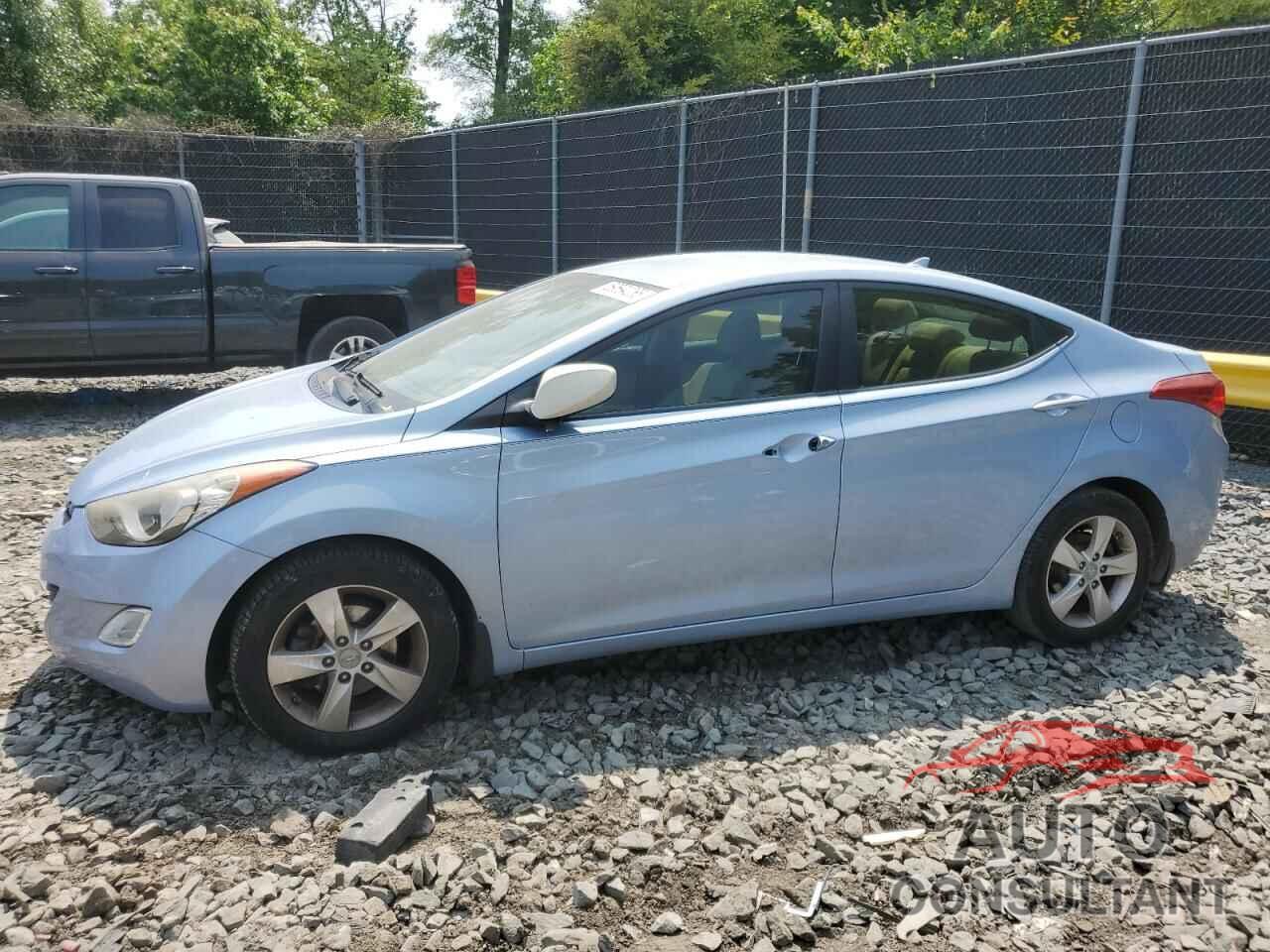 HYUNDAI ELANTRA 2013 - KMHDH4AE1DU528832