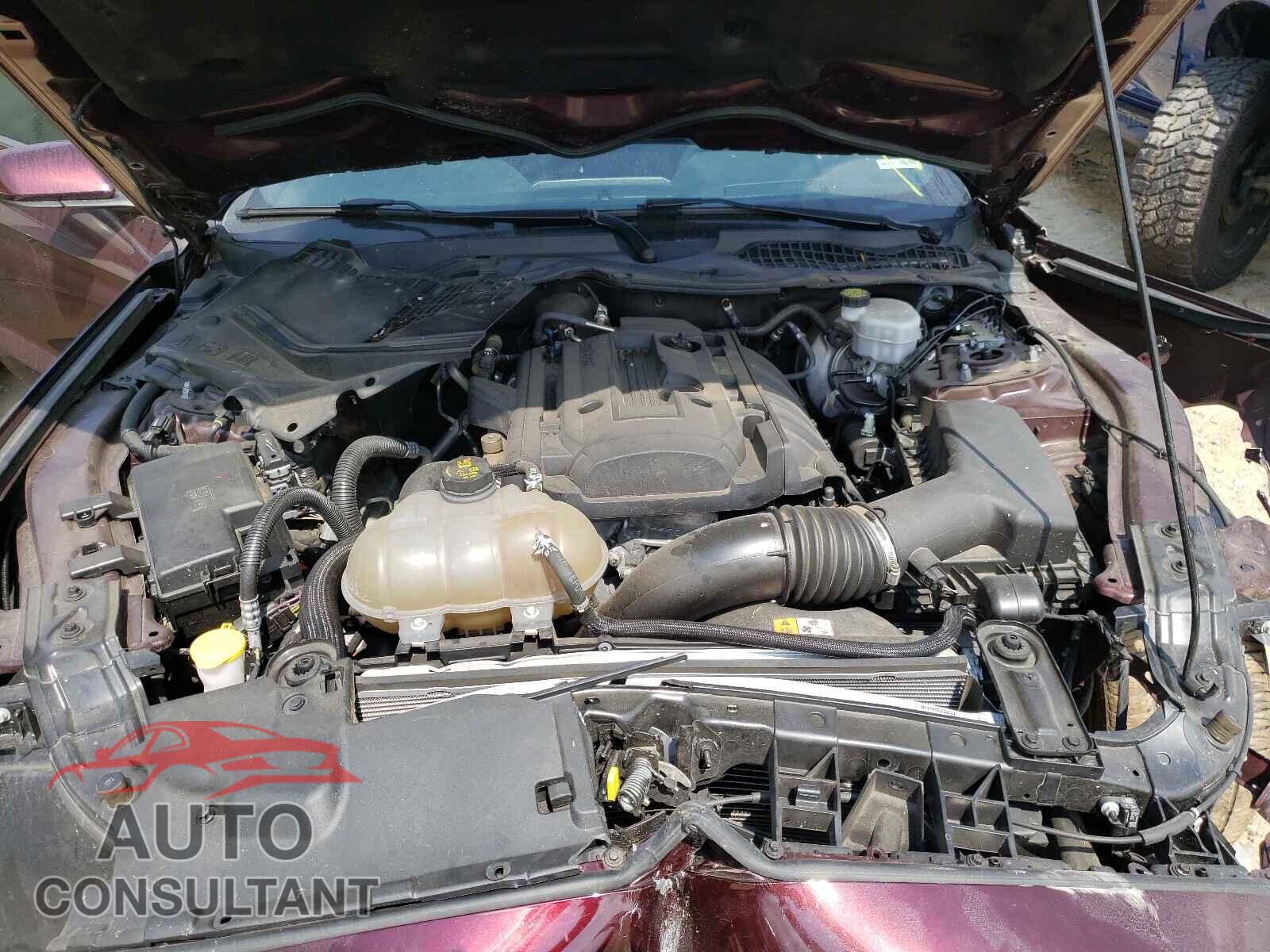 FORD MUSTANG 2018 - 1FA6P8TH3J5120701
