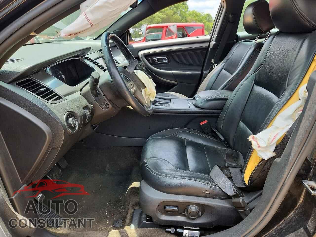 FORD TAURUS 2013 - 1FAHP2E82DG176544