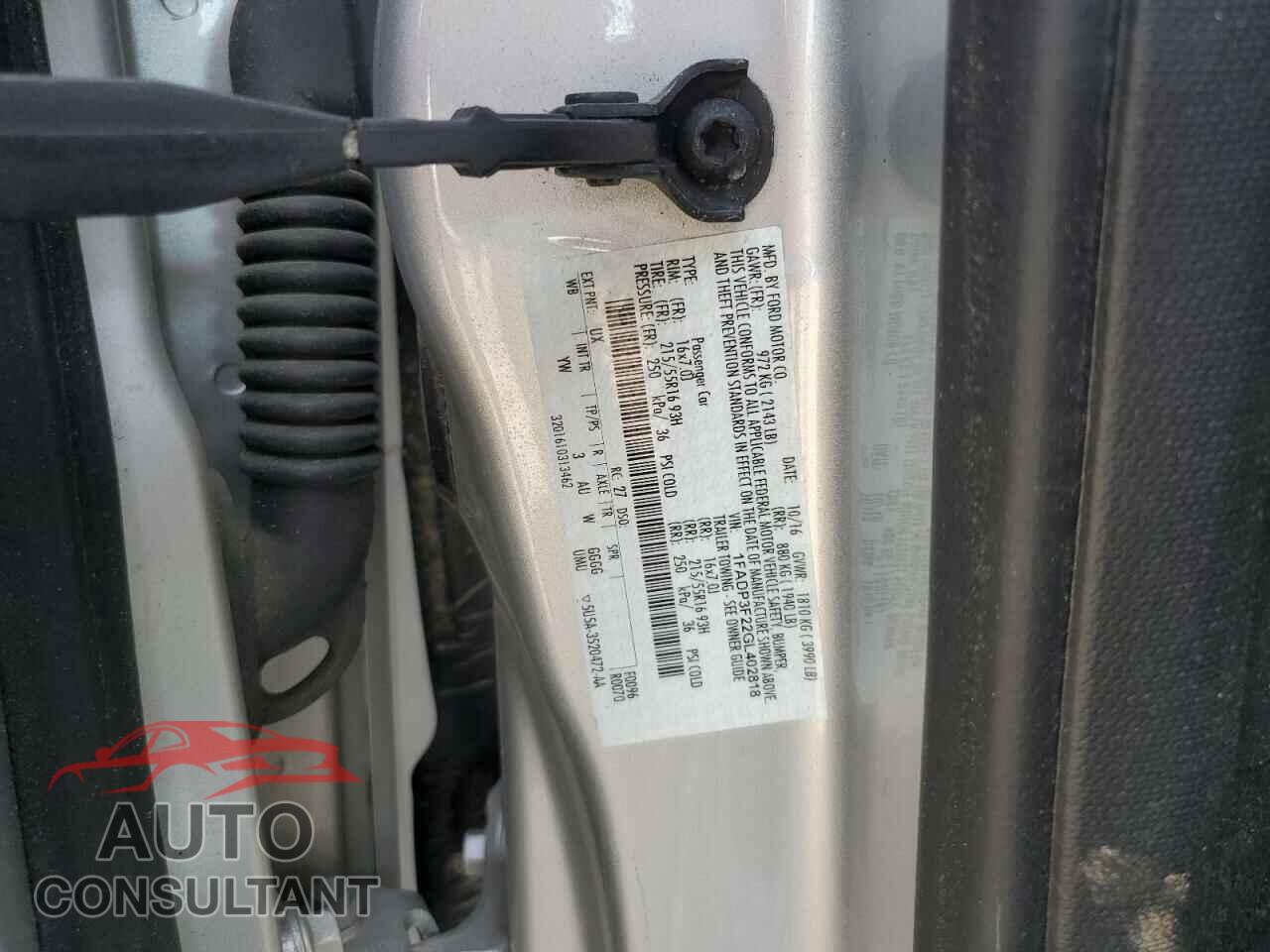 FORD FOCUS 2016 - 1FADP3F22GL402818