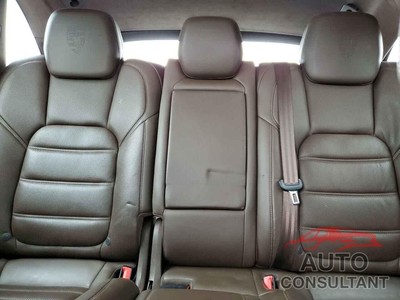 PORSCHE CAYENNE 2017 - WP1AC2A28HLA92491