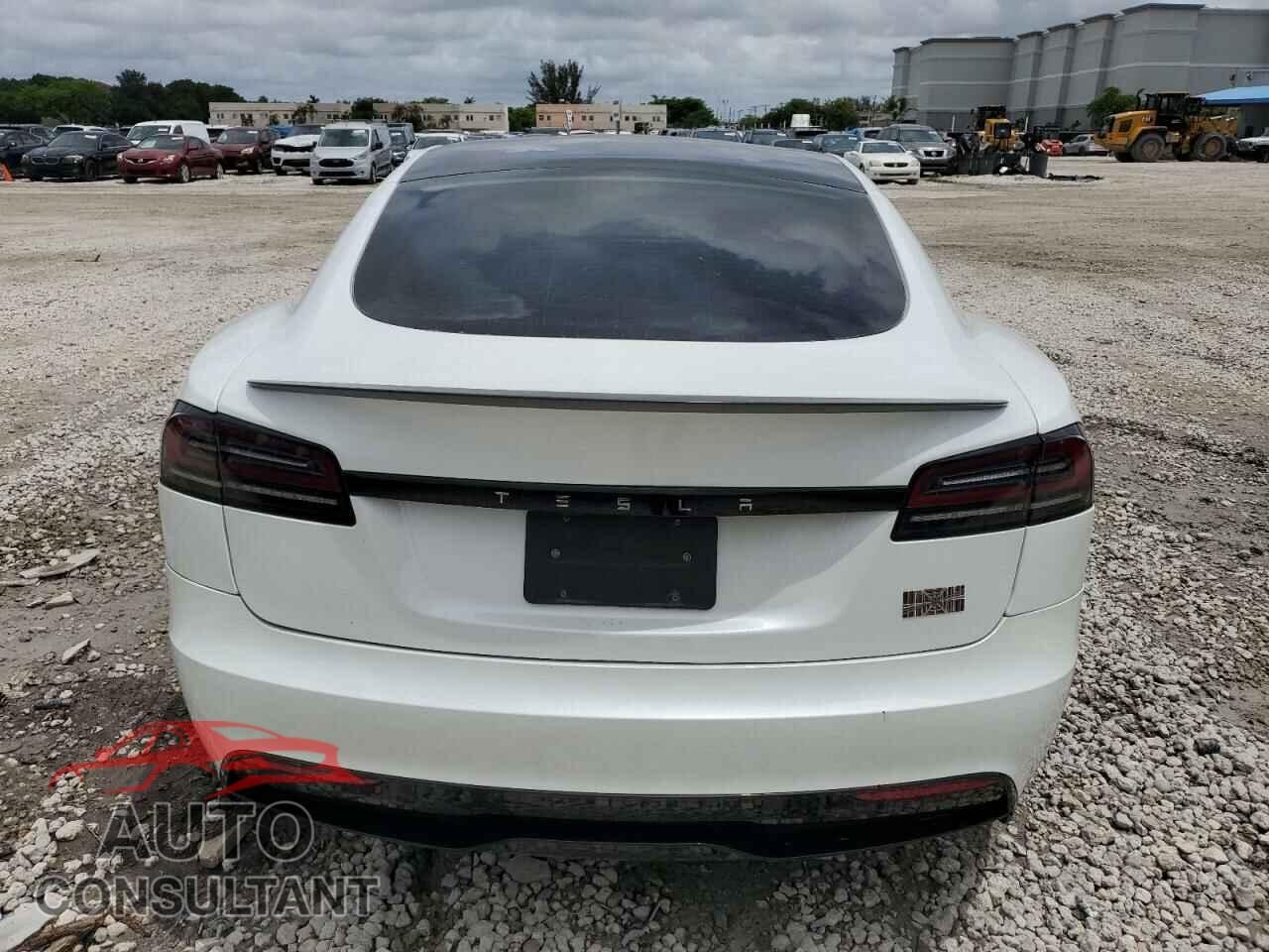 TESLA MODEL S 2023 - 5YJSA1E64PF503406