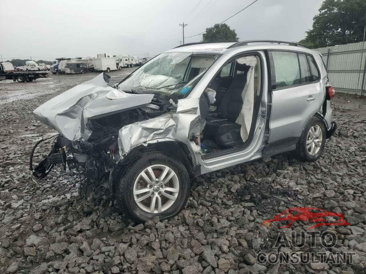 VOLKSWAGEN TIGUAN 2017 - WVGAV7AXXHK039703