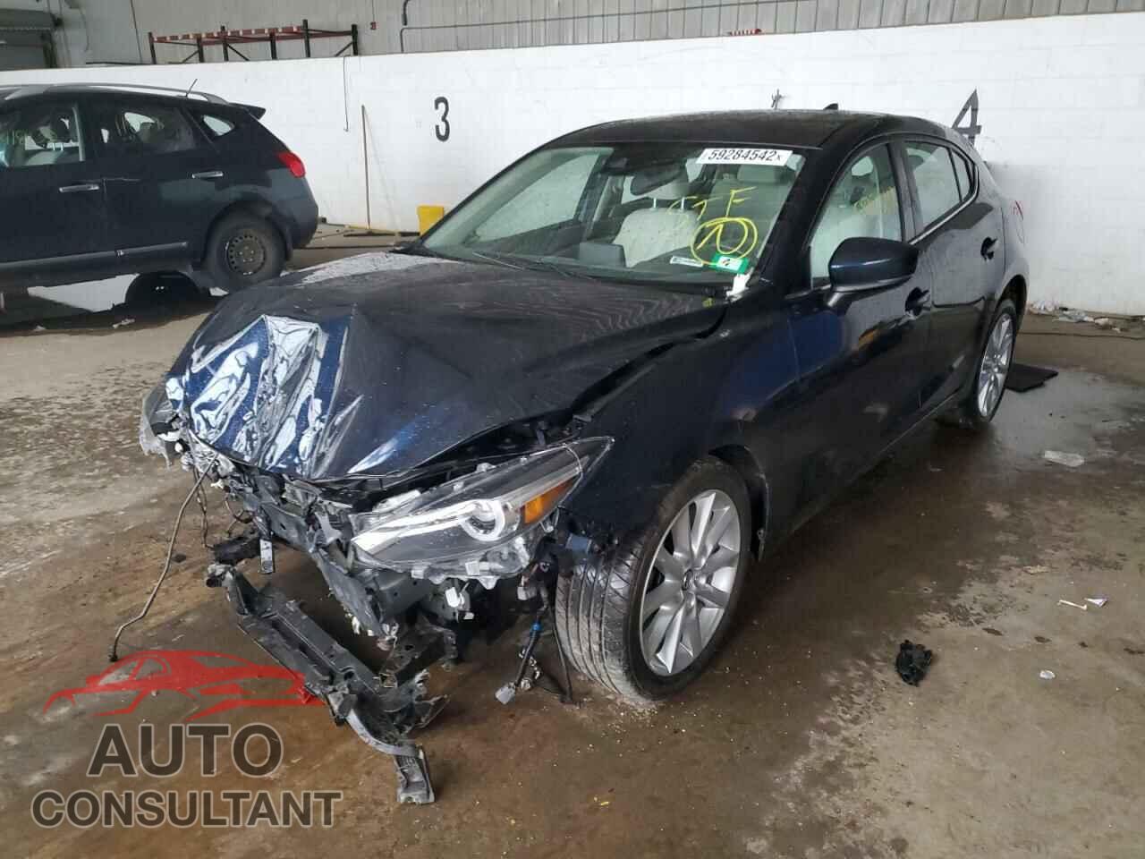 MAZDA 3 2017 - 3MZBN1M37HM126933