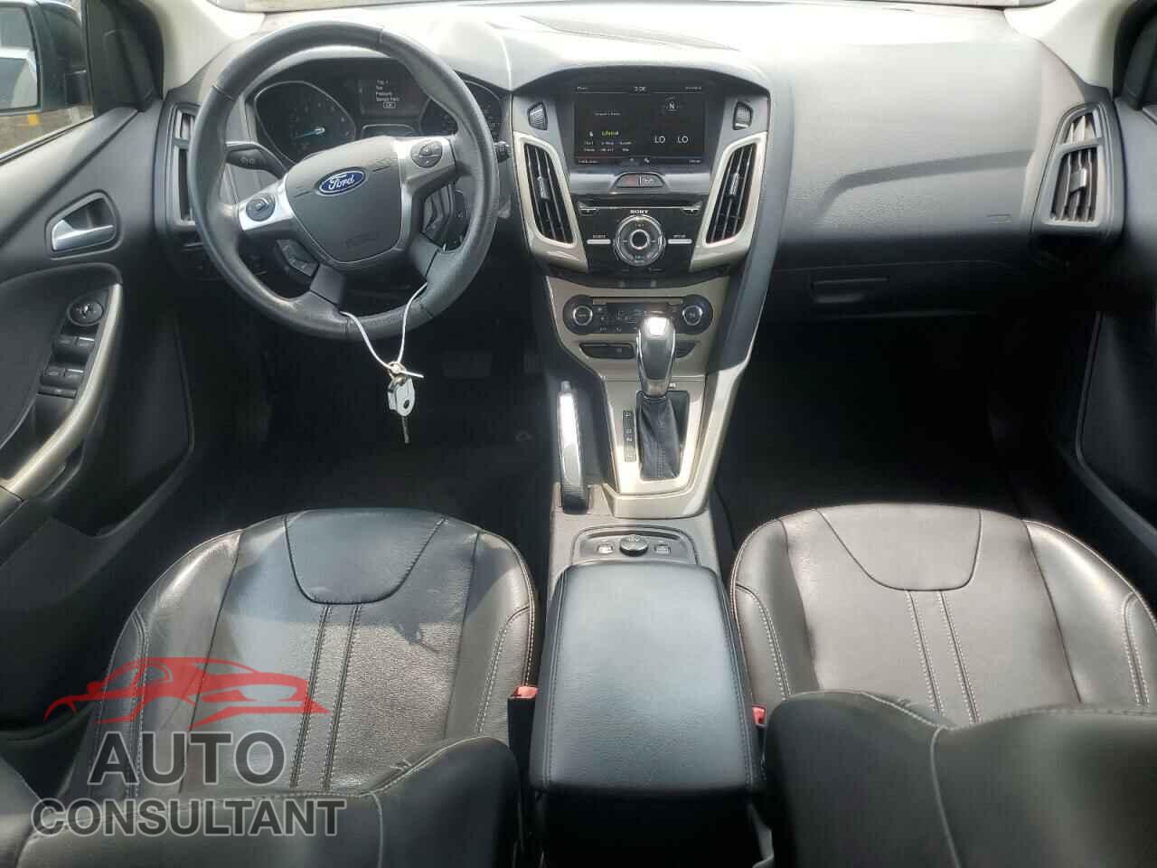 FORD FOCUS 2012 - 1FAHP3M23CL307165