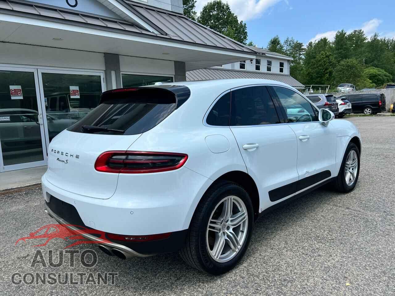 PORSCHE MACAN 2016 - WP1AB2A59GLB40365