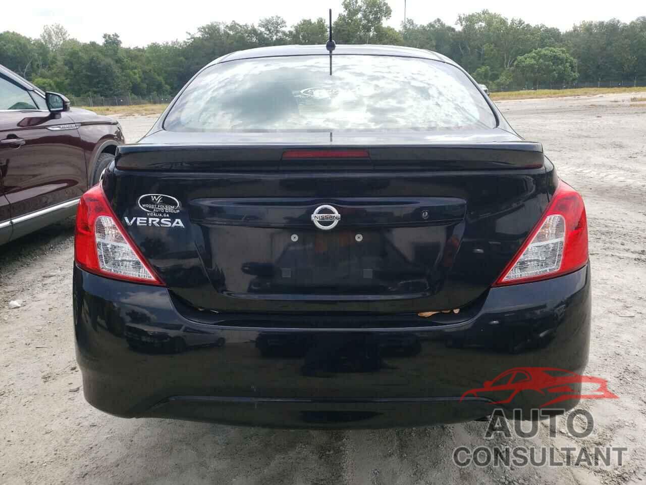 NISSAN VERSA 2018 - 3N1CN7AP7JL872895