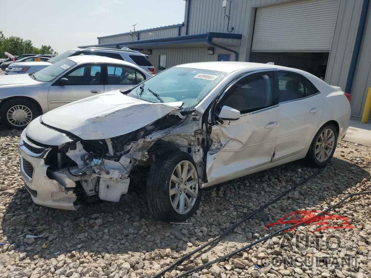CHEVROLET MALIBU 2015 - 1G11D5SL1FF182738