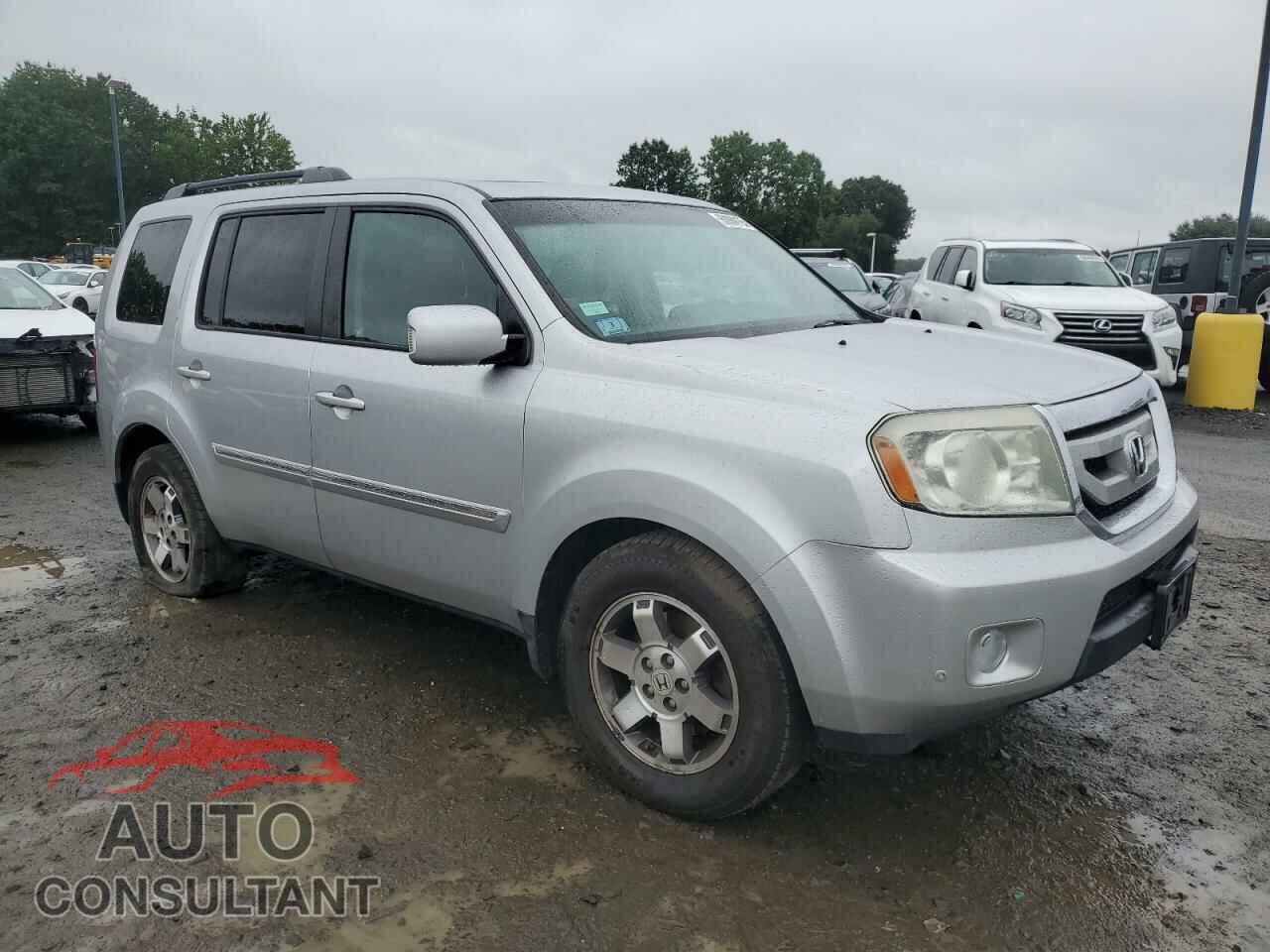 HONDA PILOT 2010 - 5FNYF4H95AB033901