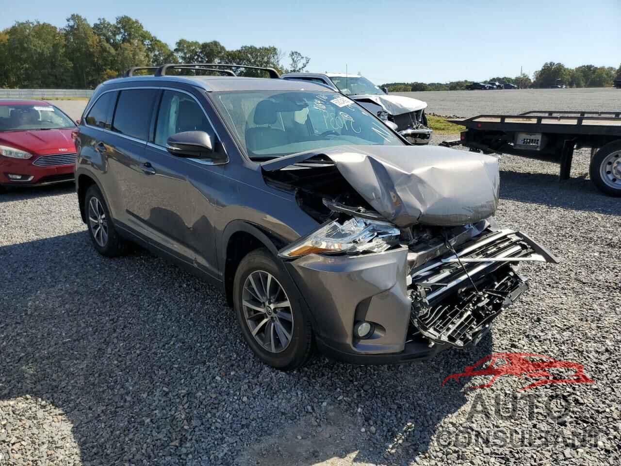 TOYOTA HIGHLANDER 2017 - 5TDKZRFH0HS513838