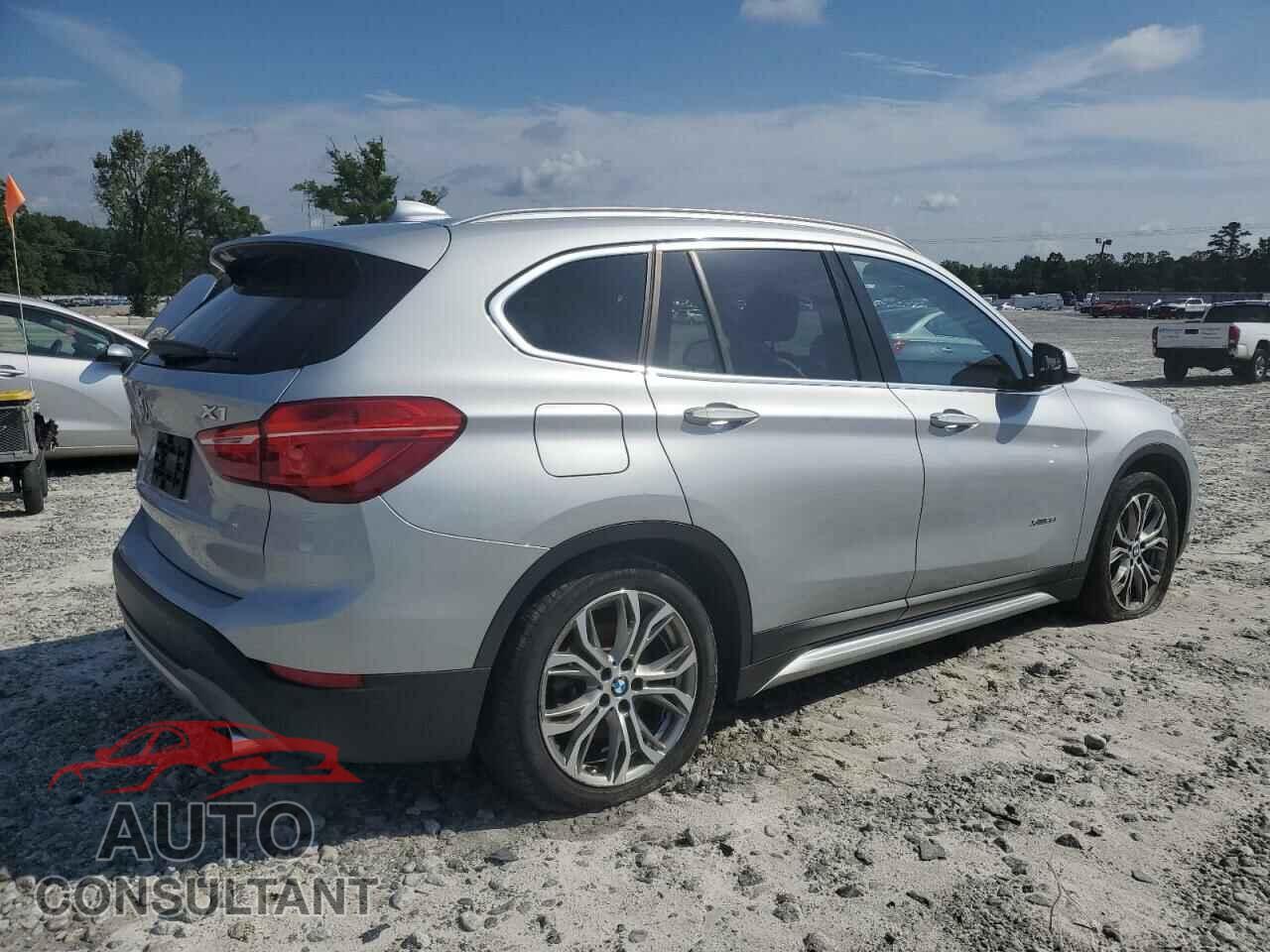 BMW X1 2017 - WBXHT3Z35H4A57457