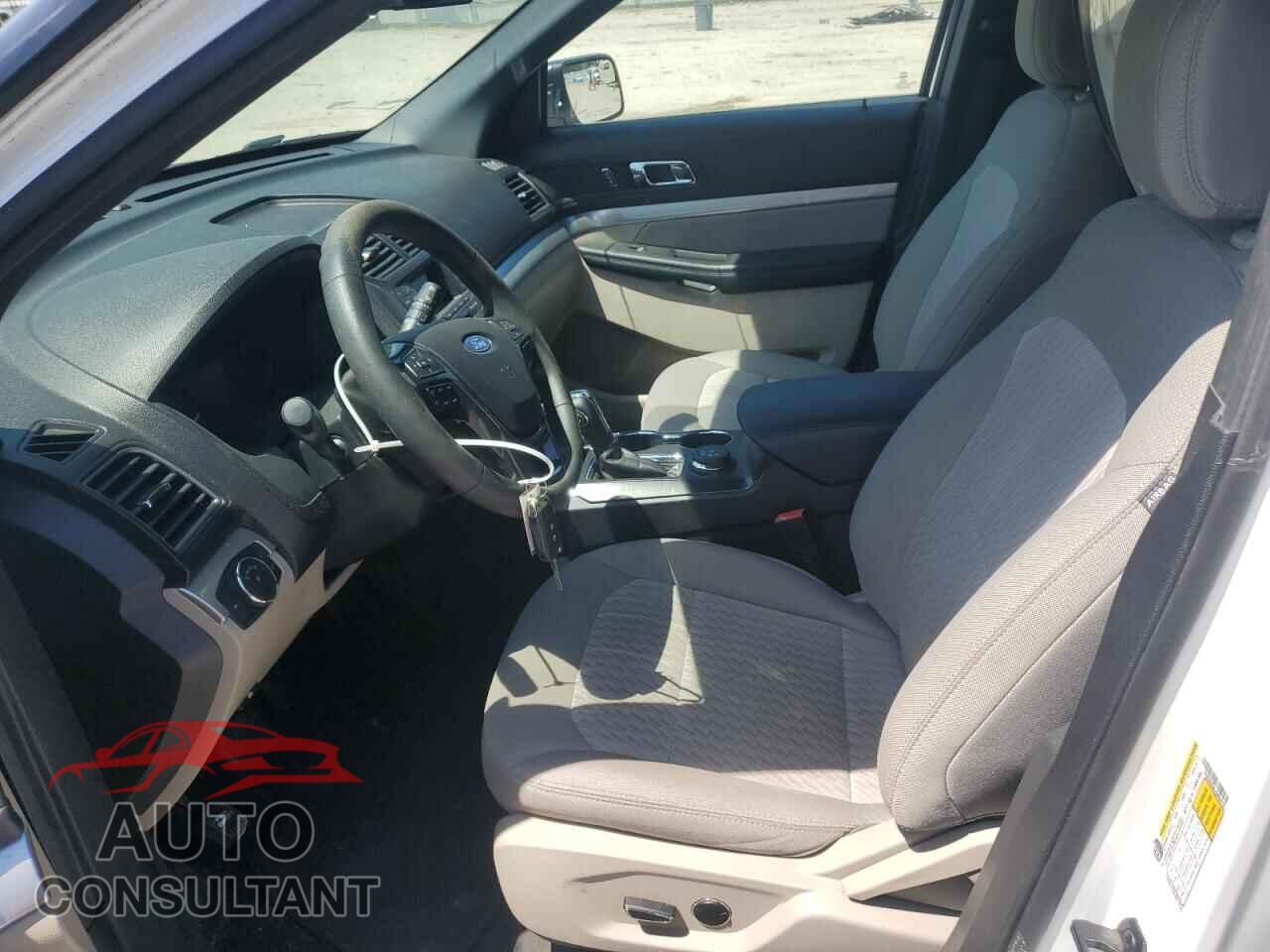 FORD EXPLORER 2018 - 1FM5K8B8XJGB98379
