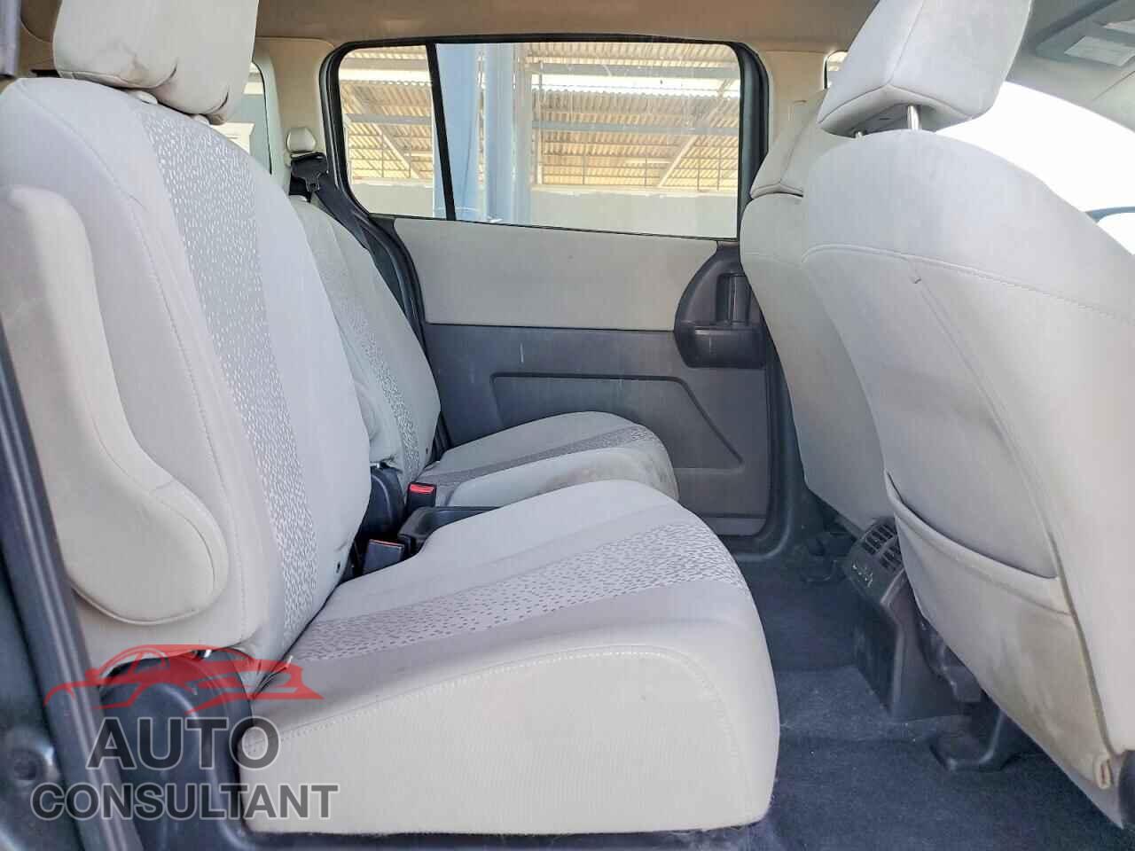 MAZDA 5 2012 - JM1CW2BL8C0115254