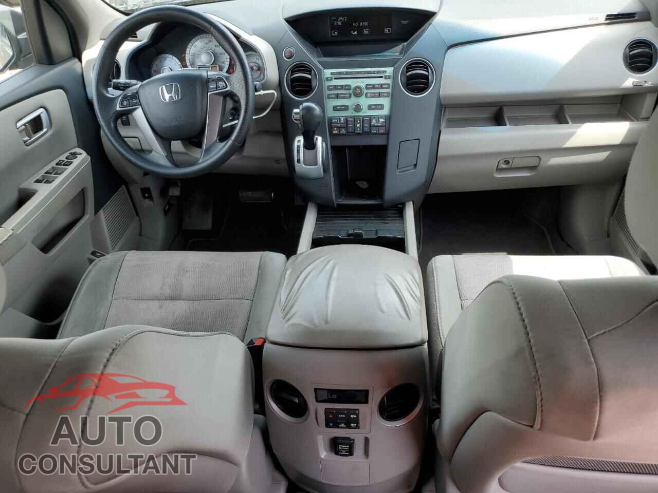 HONDA PILOT 2011 - 5FNYF4H41BB098136