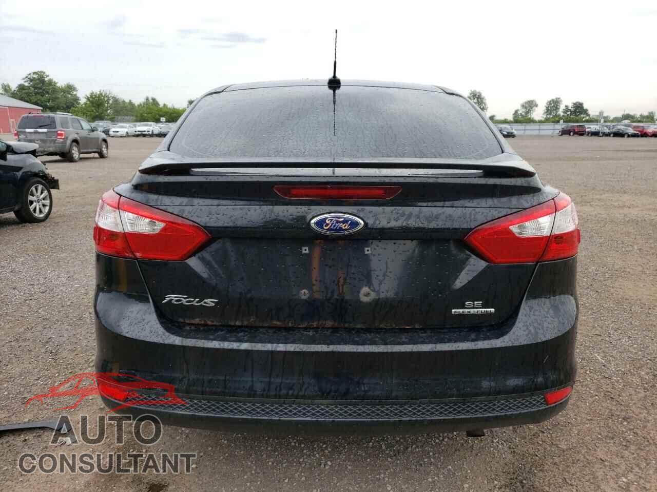 FORD FOCUS 2014 - 1FADP3F24EL140975