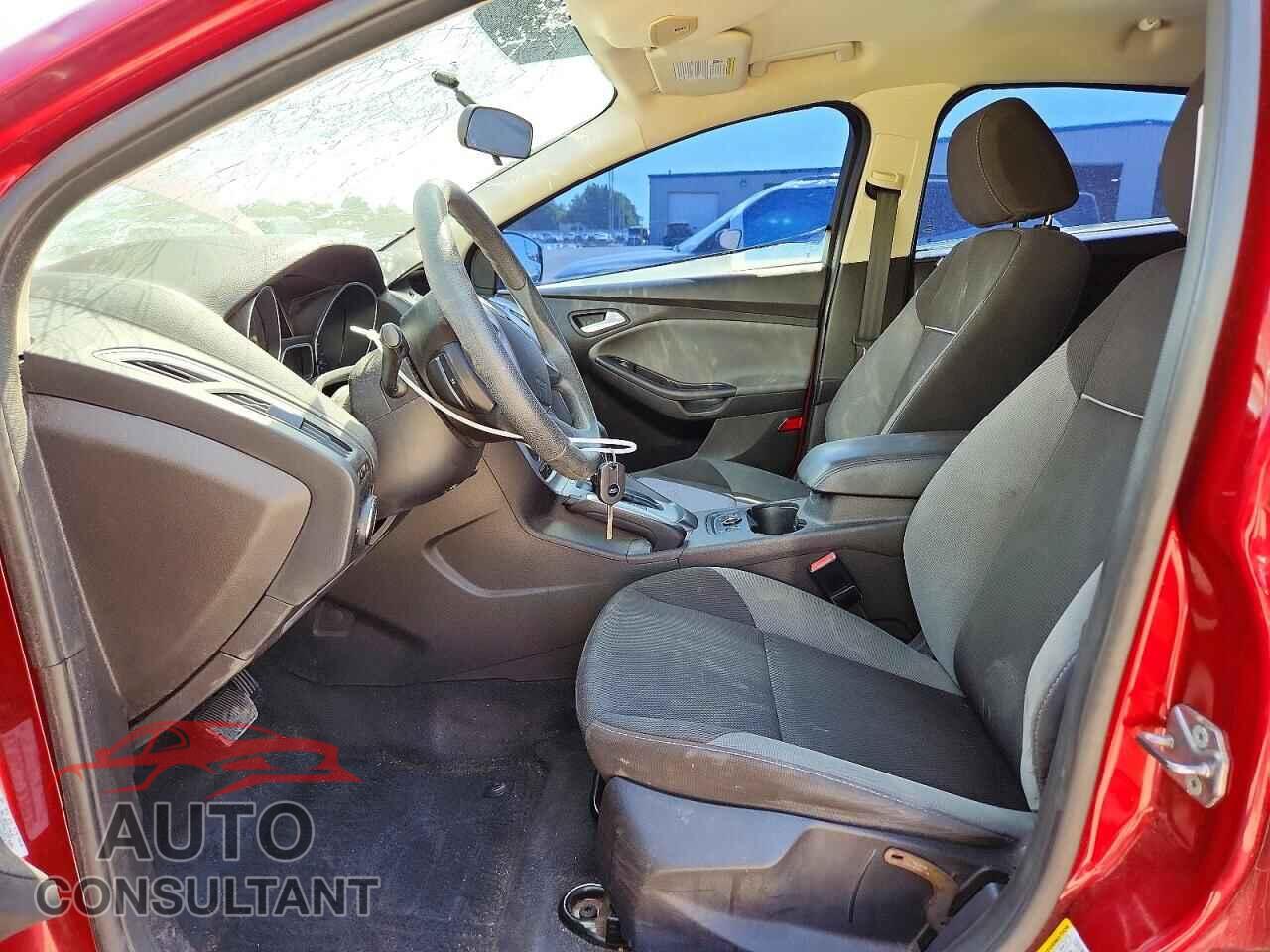 FORD FOCUS 2013 - 1FADP3F25DL138084