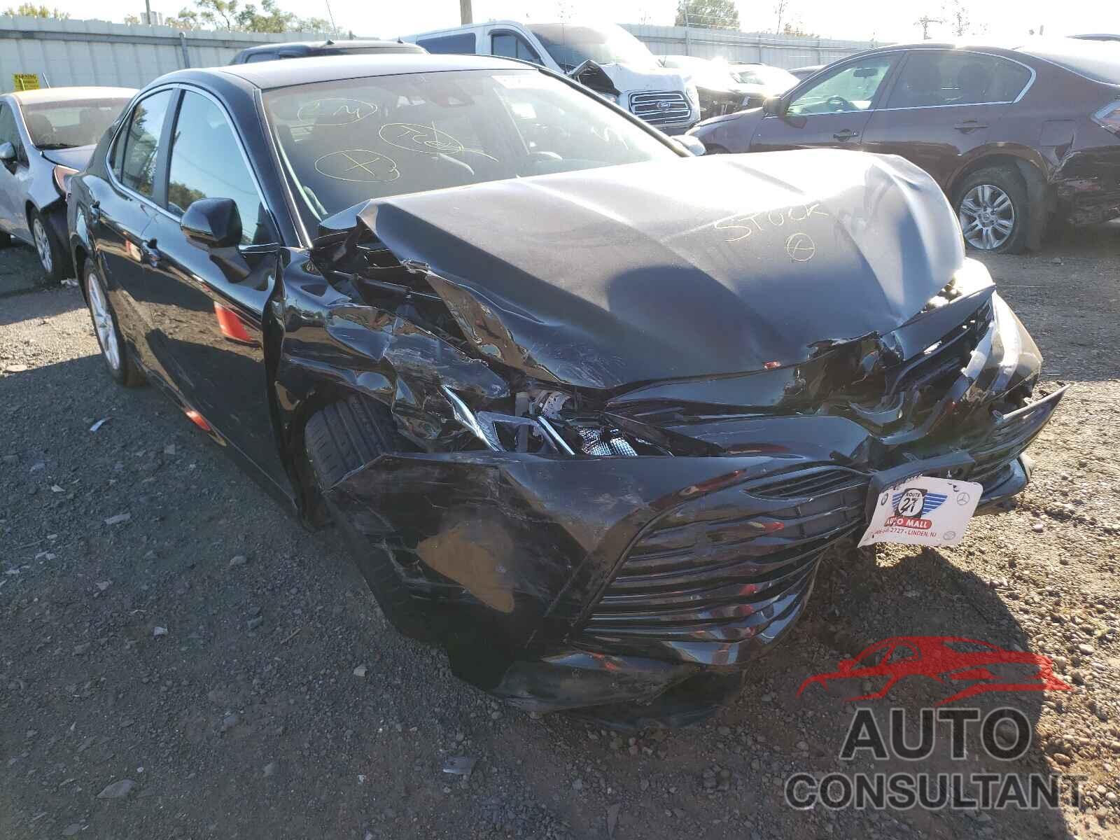TOYOTA CAMRY 2019 - 4T1B11HK6KU803419