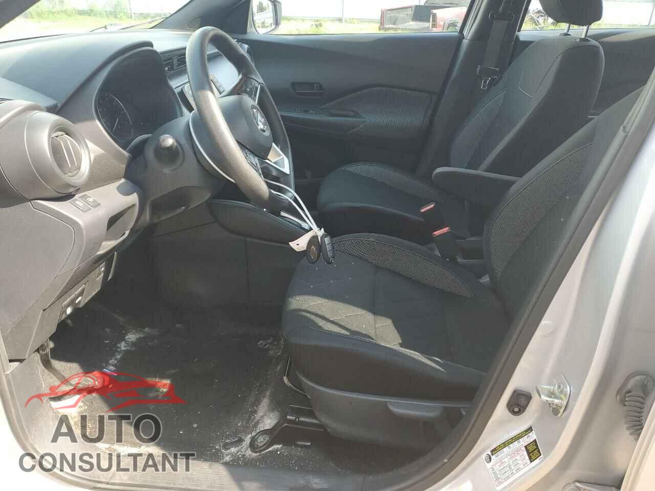NISSAN KICKS 2019 - 3N1CP5CU3KL557840