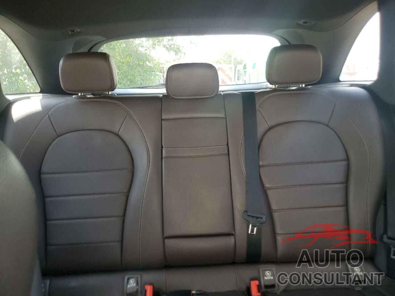 MERCEDES-BENZ GLC-CLASS 2016 - WDC0G4KB3GF037028