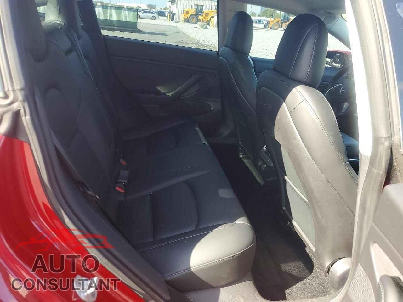 TESLA MODEL 3 2019 - 5YJ3E1EAXKF298910
