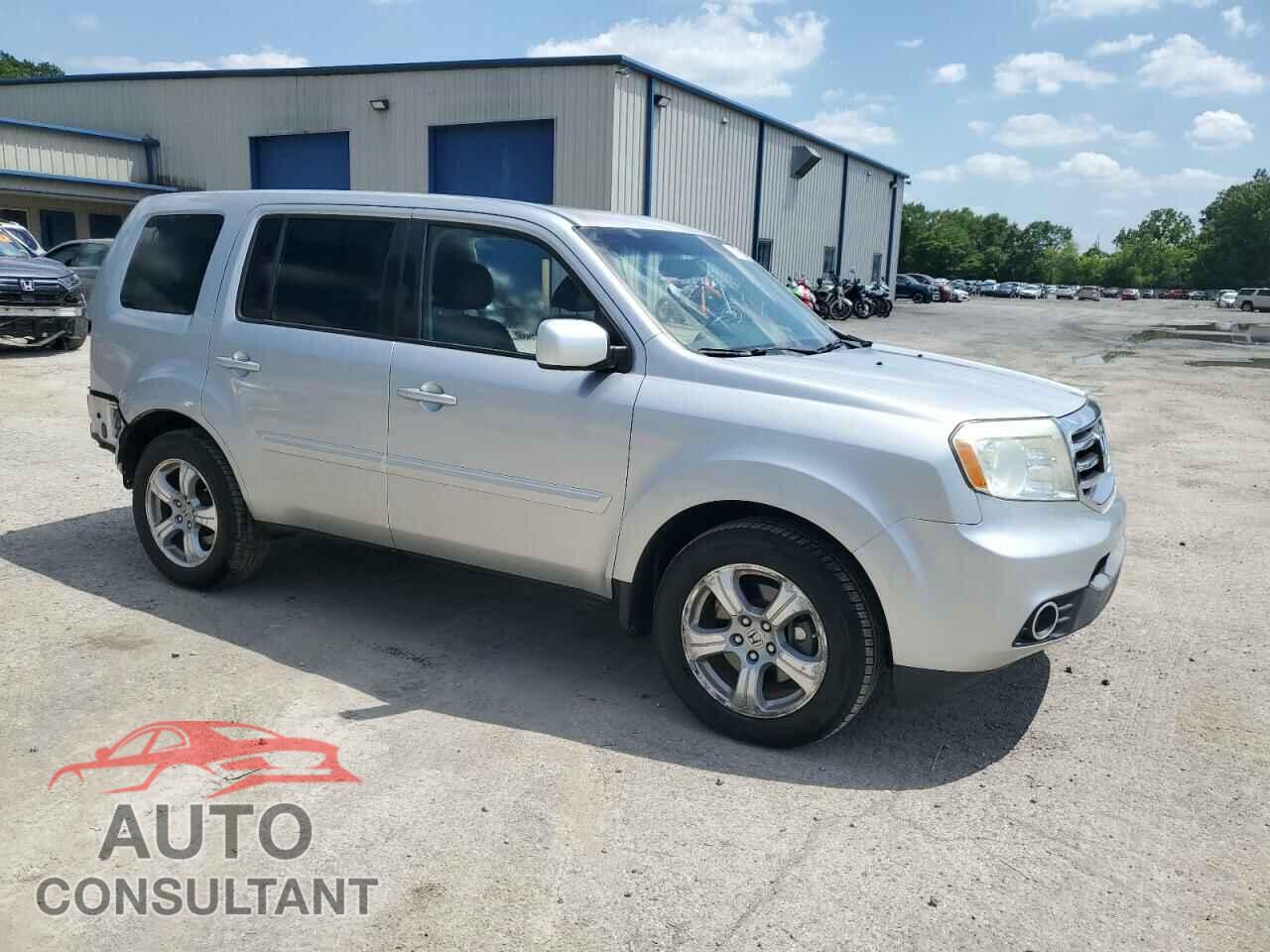 HONDA PILOT 2015 - 5FNYF4H64FB041923
