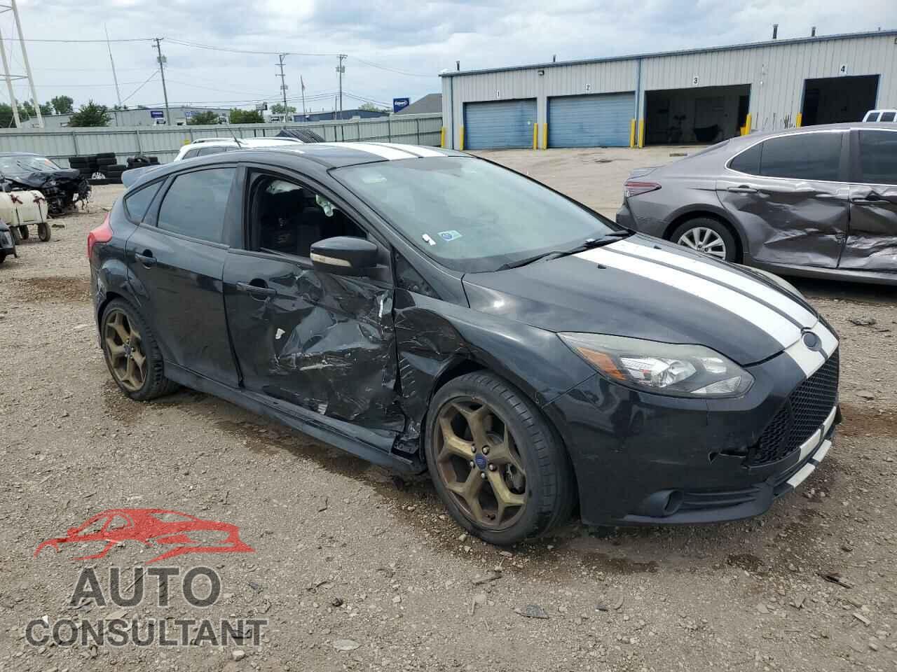 FORD FOCUS 2014 - 1FADP3L97EL204993